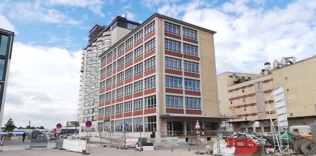 Zu sehen ist das alte Silogebäude des Kelloggs-Areals. Hier entsteht ein Hotel. Die Ritter Bauphysik GmbH hat den Wärmeschutz untersucht.